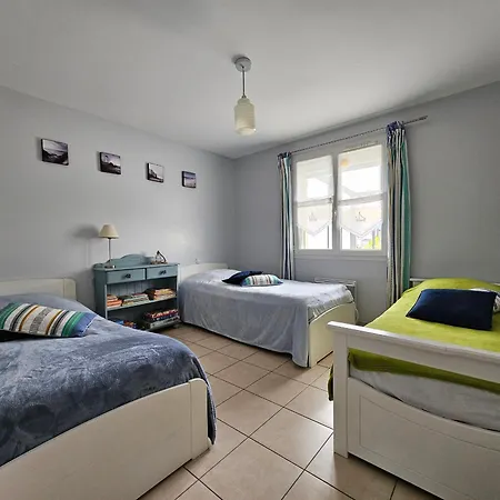 Maisonnette Proche Du Bourg, 5 Pers, Jardin - Fr-1-476-84 *