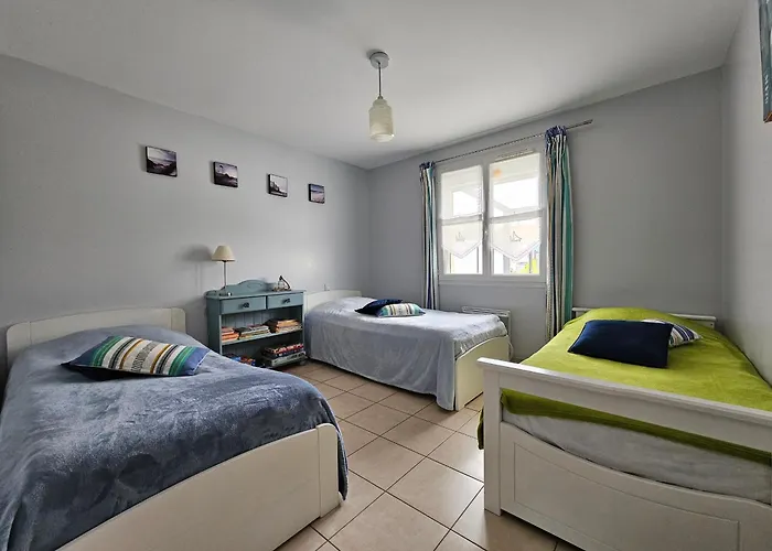 Maisonnette Proche Du Bourg, 5 Pers, Jardin - Fr-1-476-84 *